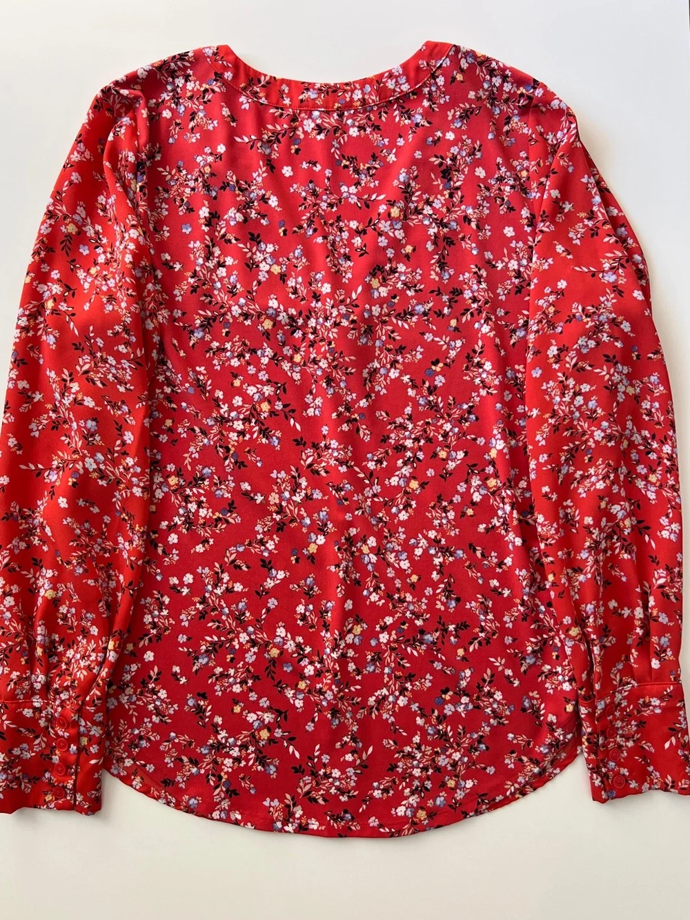 Ann Taylor Red Floral Blouse XXS Silky V Neck Long Sleeve Feminine Top XS